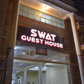 SWAT GUEST HOUSE، فندق في Mingora