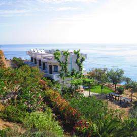 Diana Apartments, hotel in Agia Pelagia
