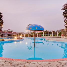 Treebo Premium Blue Mountain Resort with Swimming Pool, hotell sihtkohas Siliguri
