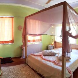 Little Island Resort - Νησί Ιωαννίνων, hotel di Nísos Ioannínon