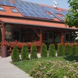 Hotel Selsky Dvur, хотел в Вишков