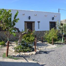 Villa Garcia - Old Reformed Cortijo、Sorbasのホテル