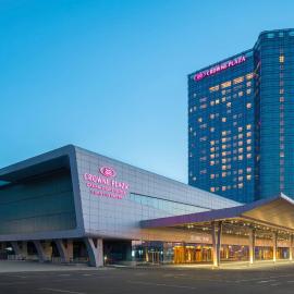 Crowne Plaza Dalian Sports Center by IHG, hotel v destinácii Dalian