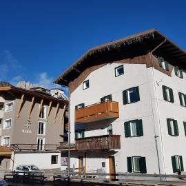 Casa Paola, khách sạn ở Pozza di Fassa