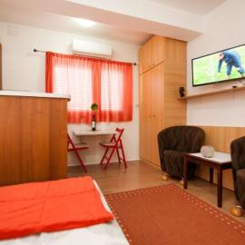 Centar 1 Private Room with Ensuite and Kitchenette