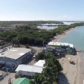 Luichy's Seaside Hotel at Playa El Combate, hotel em El Combate