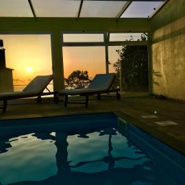 Casa da Relva com Piscina Aquecida Interna, hotell sihtkohas Arco da Calheta