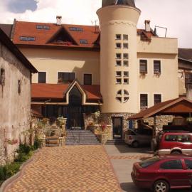 Apartmany SLOS, hotell i Banská Bystrica