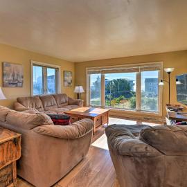 'East of the Sun' Beachside Apartment w/ Deck!