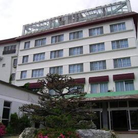 Suzunami, viešbutis mieste Toba
