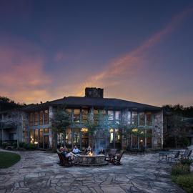 The Ridges Resort on Lake Chatuge, khách sạn ở Young Harris