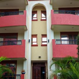 Dina Apartments, hotel a Kampala