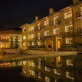 Styga Mountain Resort, hotelli kohteessa Zaroúchla