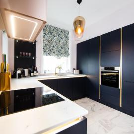 Luxury Travel Emporium HG1 - 2 Luxury apartments with Parking Space - in town centre, khách sạn ở Harrogate