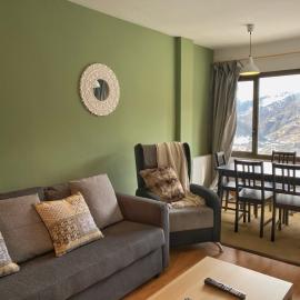 Apartamento en Soldeu a pie de pistas, wifi y parquin, hotel Soldeuban