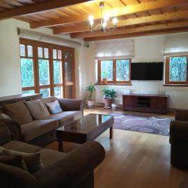 Four Seasons Villa, hotel in Kaposvár