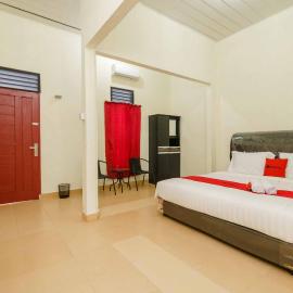 RedDoorz Plus @ Setiabudi Medan 4, ξενοδοχείο σε Sunggal