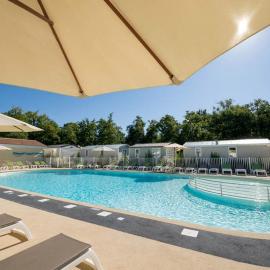 Camping Les Chèvrefeuilles - Maeva, hôtel à Royan