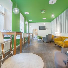Dizzy Daisy Hostel, khách sạn ở Kraków