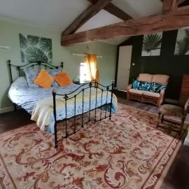 Vingt Grand Rue: Champagne-Mouton şehrinde bir otel