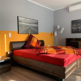 Stadtvilla Intzeplatz - Apartment Föhr, Hotel in Remscheid