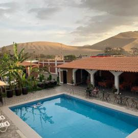 Huacachina Desert House, hotel in Ica