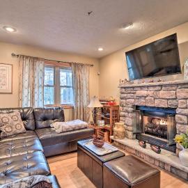 Walk to Pool & Lake: Albrightsville Vacation Home!, hotel in Albrightsville