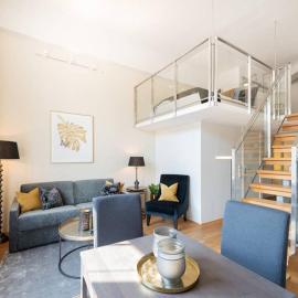 Nordic Host Luxury Apts - Prinsens Gate - Large Mezzanine Studio, хотел в Осло
