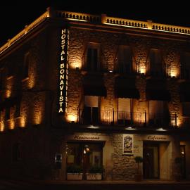 Hostal Bonavista, хотел в Сервера