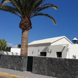 Casa a primera linea de mar, hotel i Costa Teguise