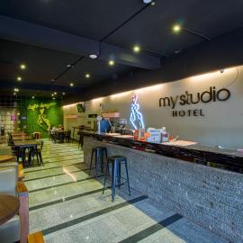 Sedati에 위치한 호텔 My Studio Hotel Juanda Airport Surabaya
