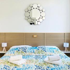 Iris Central En-suite Room - Secure & Cozy Base near Old Town
