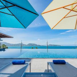Oceanfront Beach Resort, hotel i Patong Beach