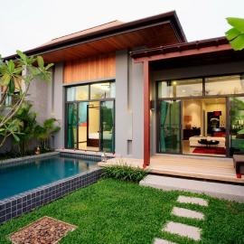 Two Villas HOLIDAY - ONYX Style Naiharn Beach, Phuket: Nai Harn Plajı şehrinde bir otel