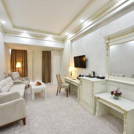 Qushbegi Plaza Hotel