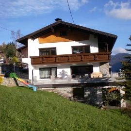 Haus Bergfried, hotel a Trins