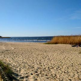 Apartments by the beach, hotel em Trzebież