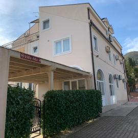 Villa Alla Bed and Breakfast