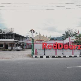 RedDoorz Syariah near Kebun Raya Liwa, hotel en Lampung