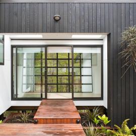 The Treehouse - Kaiteriteri Holiday Home: Kaiteriteri şehrinde bir otel