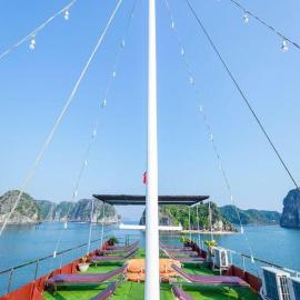 Cat Ba Bay Cruises, hotel in Cat Ba