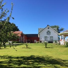 Strømnes - Oldefars gjestehus Inderøy, hotel em Straumen