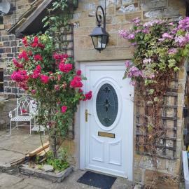 Hawkshead Cottage, hotel in Glossop