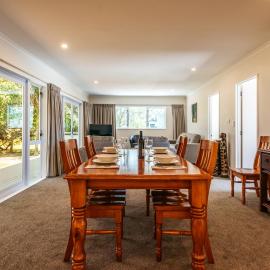 Number Six - Oneroa Holiday Home
