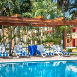 Tecnohotel Itzáes, hotel em Mérida