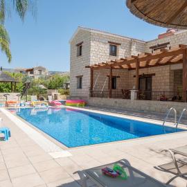 Stephanie Villa, hotel v destinácii Simou