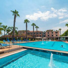 Orizzonte Acireale Hotel, hotel Acirealéban