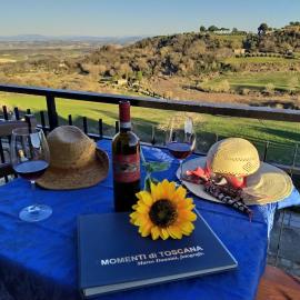Hotel Sangallo B&B - panoramic position - Valley and vineyard view- family run