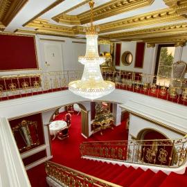 President Luxury, hotel Ploieştiben