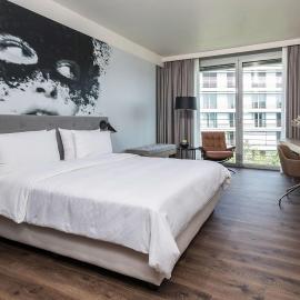 Radisson Blu Hotel Köln، فندق في كولونيا